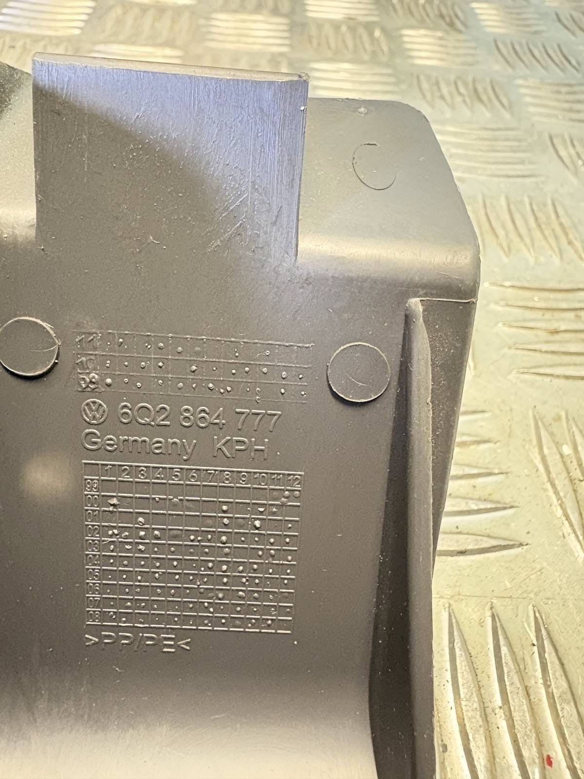 Seat Ibiza FR Drivers Footrest 6Q2864777 2012