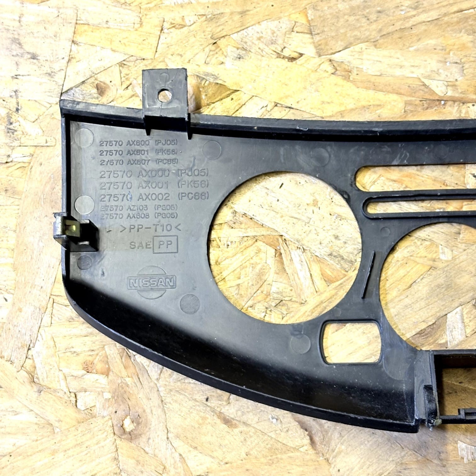 Nissan Micra 2004 K12 A/C Control Panel Trim Cover Surround 27570AX600