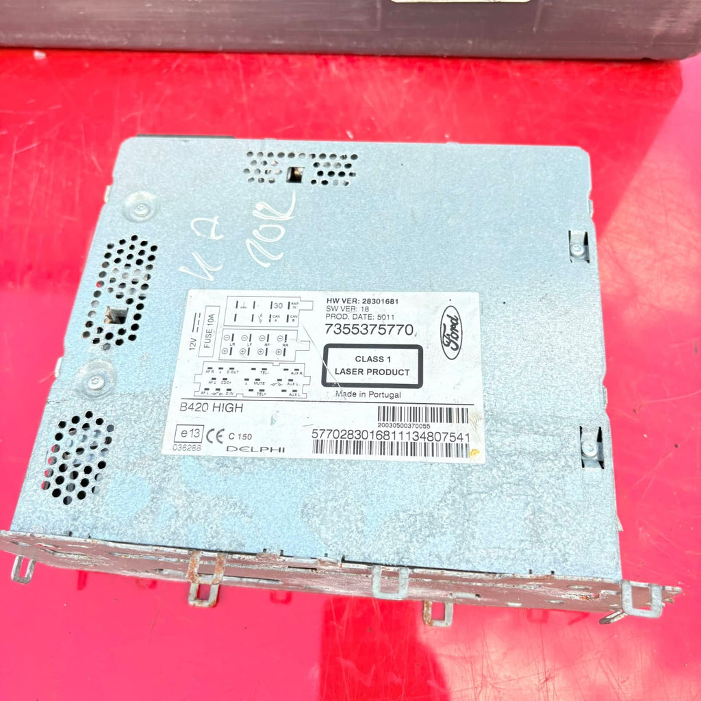 2012 FORD KA 2 RADIO + CD PLAYER-P/N: 7355375770