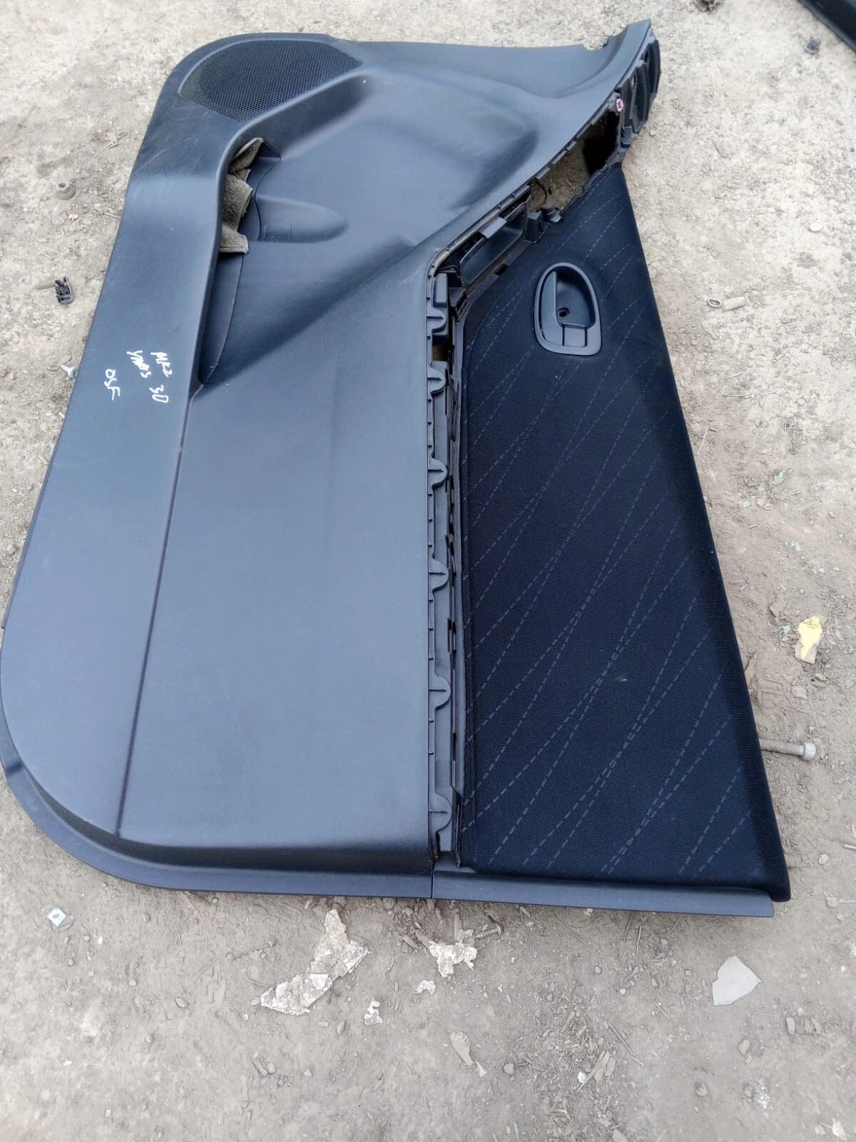 TOYOTA YARIS MK2 3DR 2005-11 FRONT RIGHT DRIVER SIDE DOOR CARD TRIM 67777-0D100