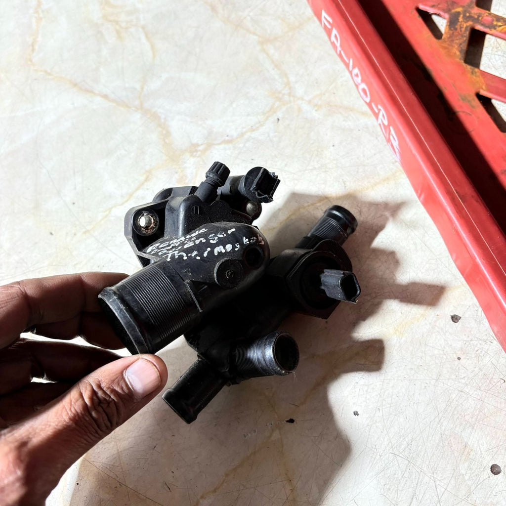 Thermostat Housing Outlet 1.9 dCi Trafic II 01-14 Vivaro A 8200074346
