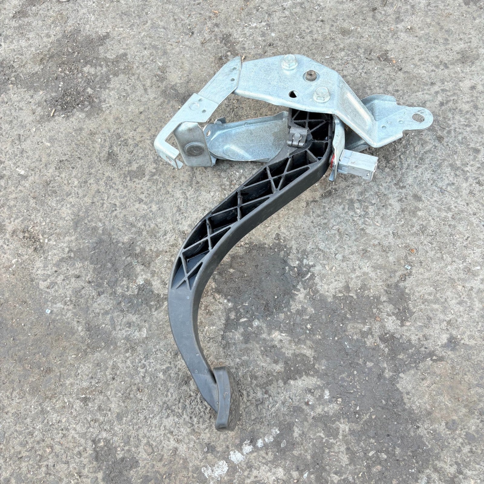 VAUXHALL ASTRA H 2010 BRAKE PEDAL 28870 10884