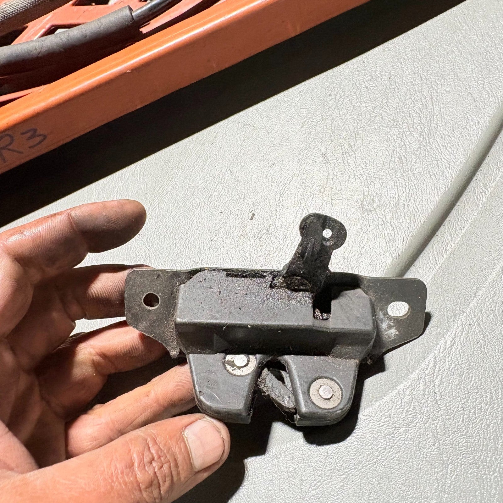 PEUGEOT PARTNER Tailgate Boot Lock 2007