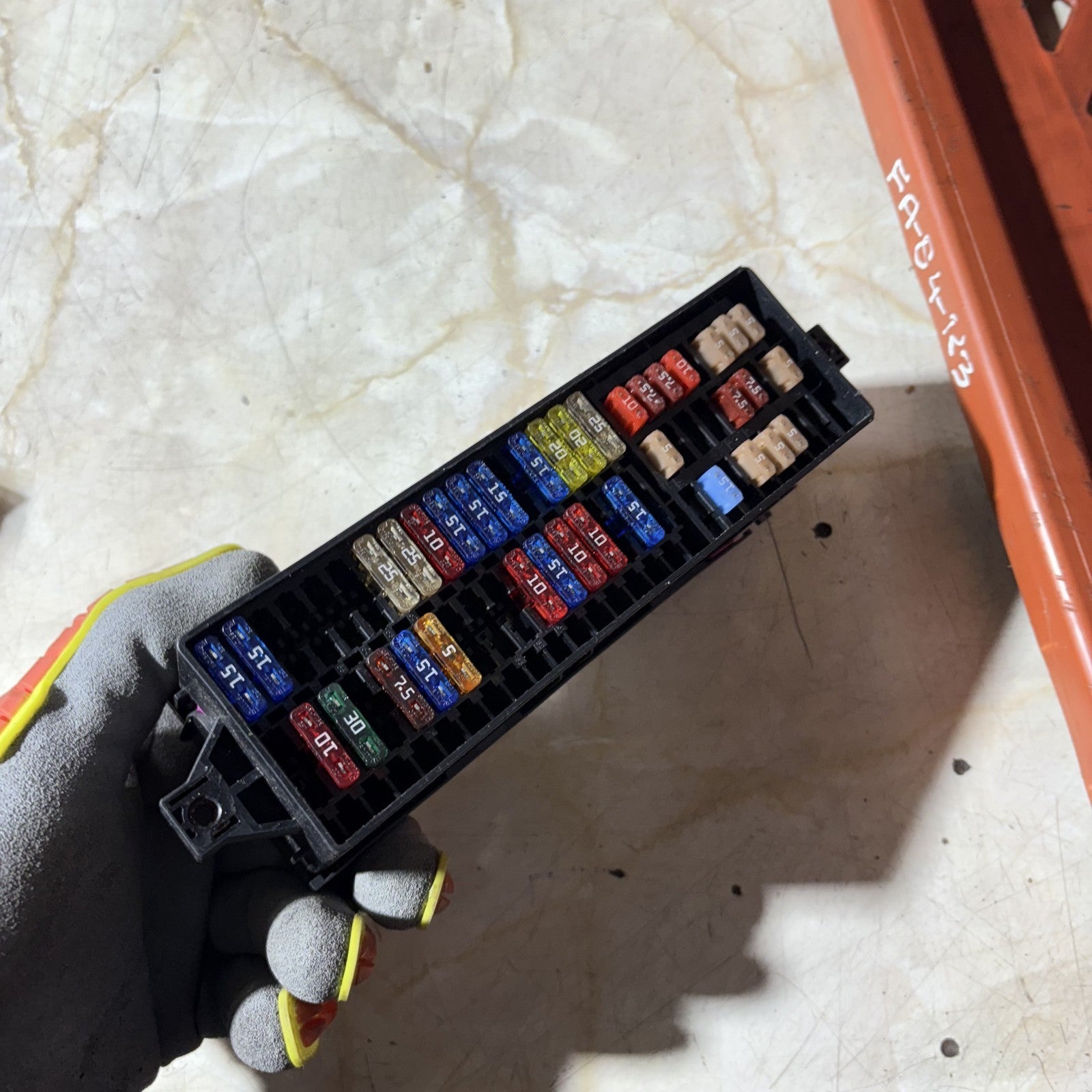 2010 SKODA FABIA Fuse Box