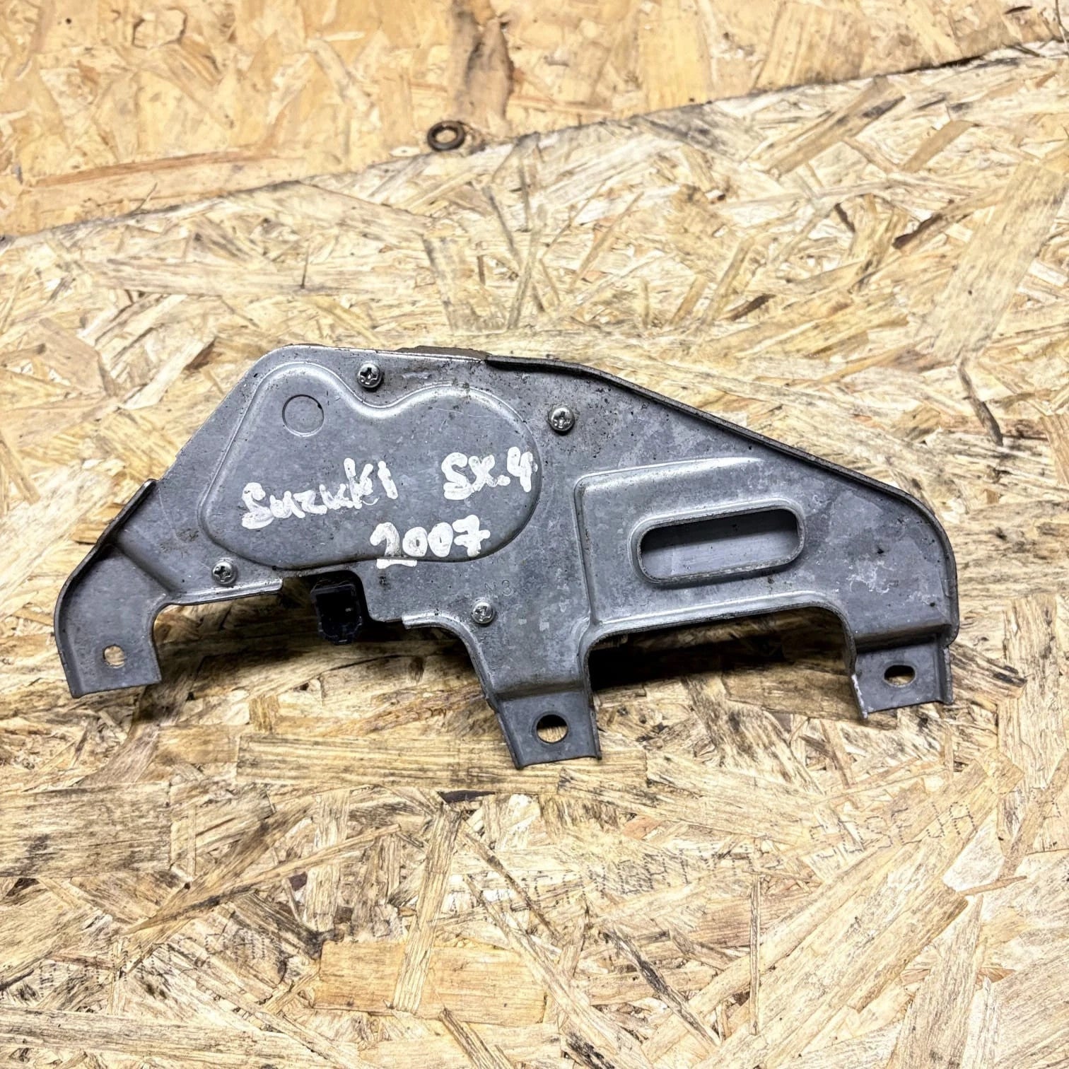SUZUKI SWIFT Mk2 2007 Rear Wiper Motor