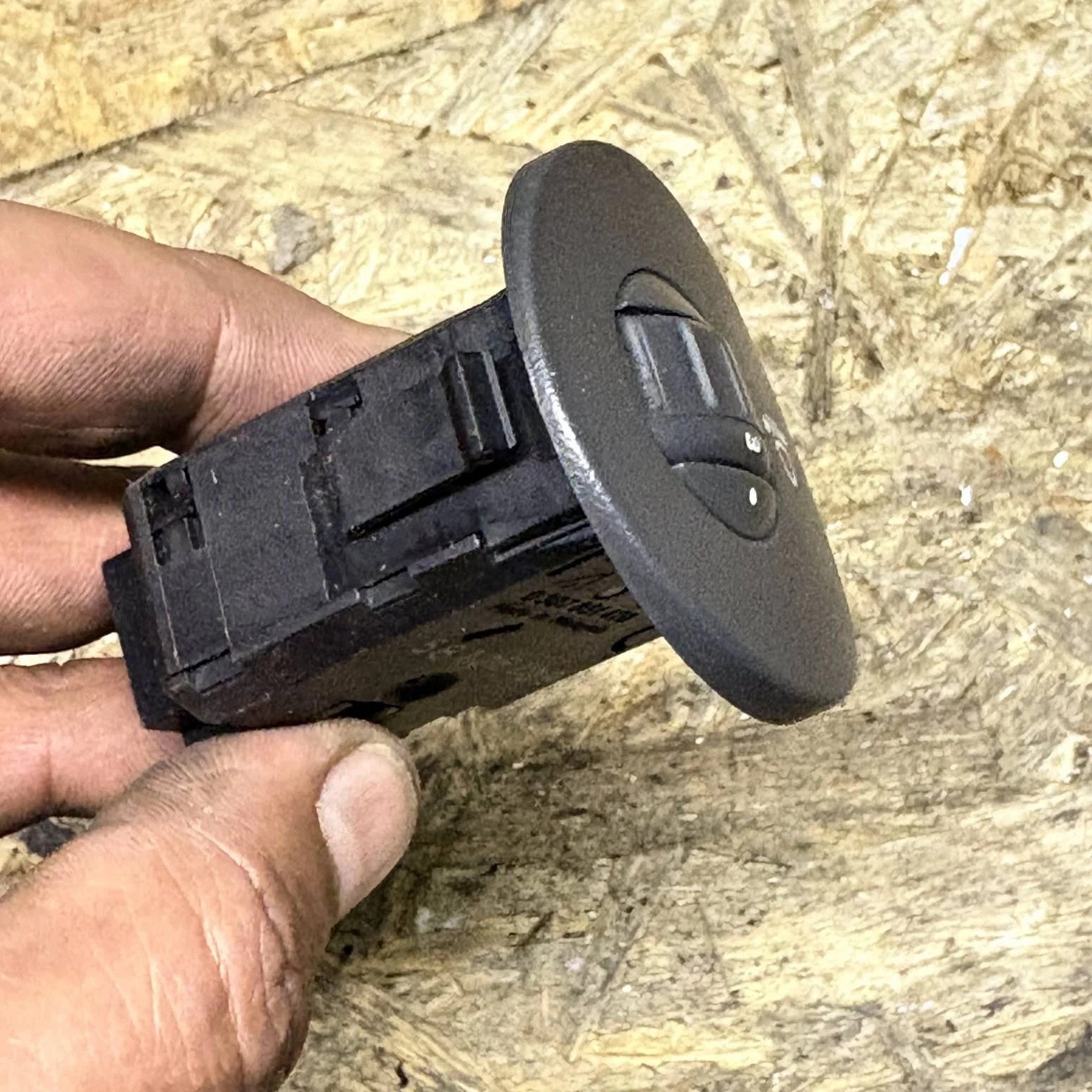 Iveco Daily 1999-2011 Headlight Level Adjuster Switch 0307851426 3492733