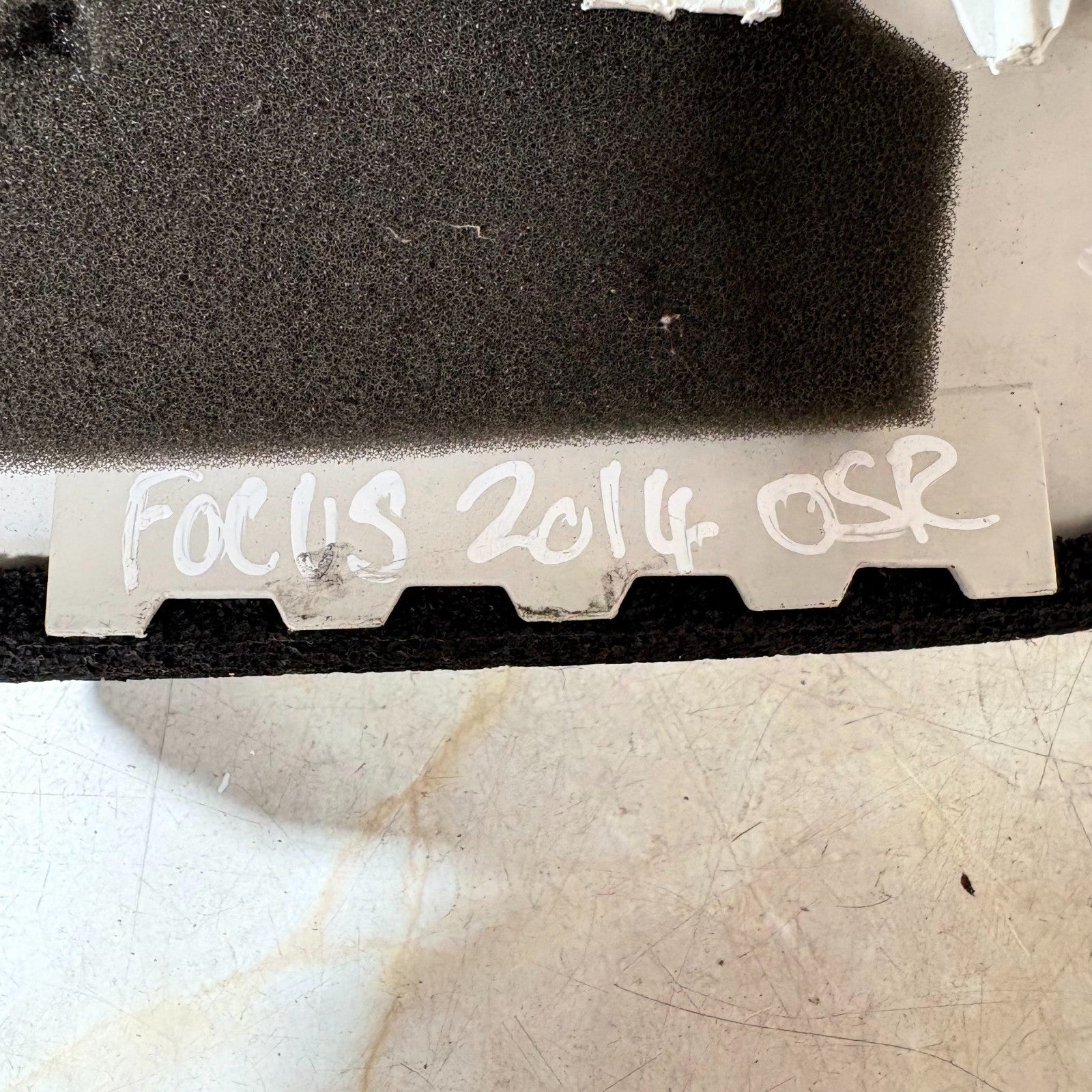 FORD FOCUS MK3 2011-18 REAR RIGHT UPPER C PILLAR INTERIOR TRIM PANEL BM51 A31010