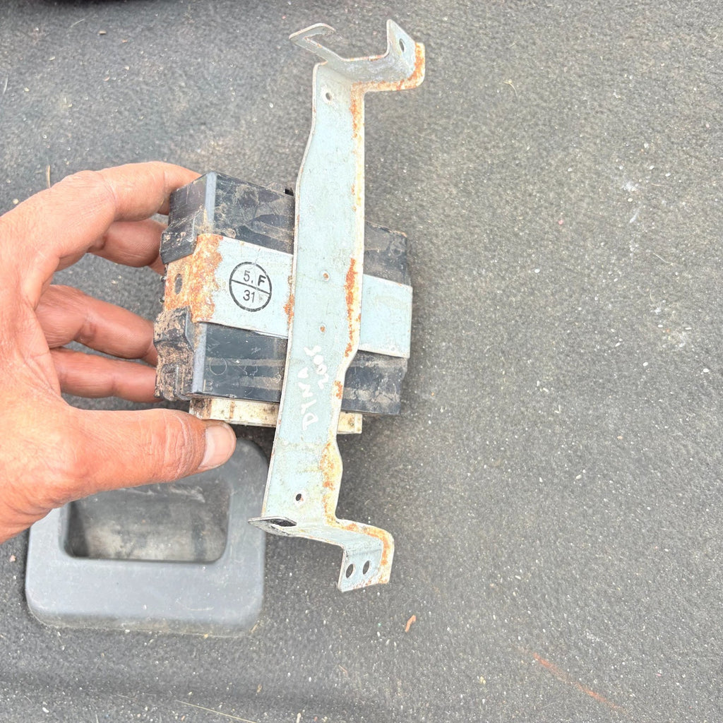 2005 TOYOTA DYNA 300 ABS Control Unit 89540-25010
