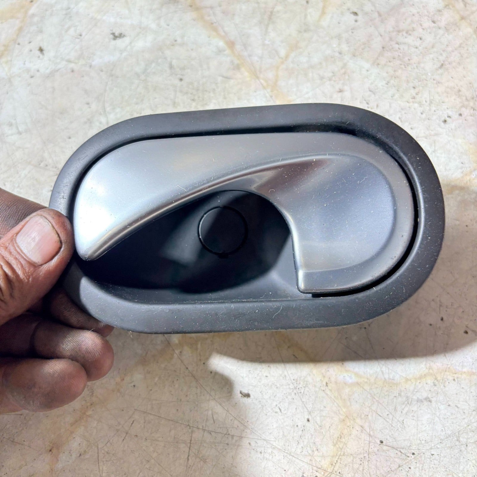 Renault Megane 2006 NS Passenger Side Interior Handle 8200028487 5005400006