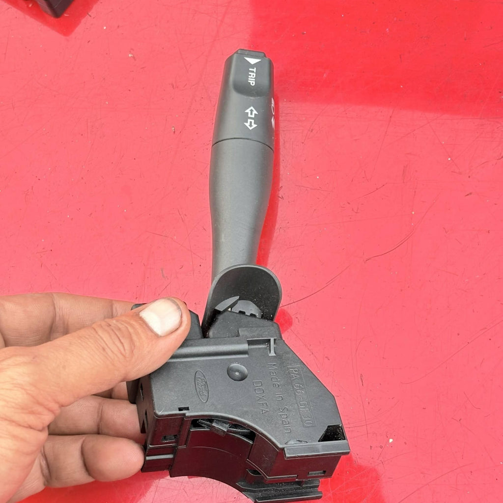 Jaguar X-Type Turn signal indicator stalk 1X4313335AF BPR23847