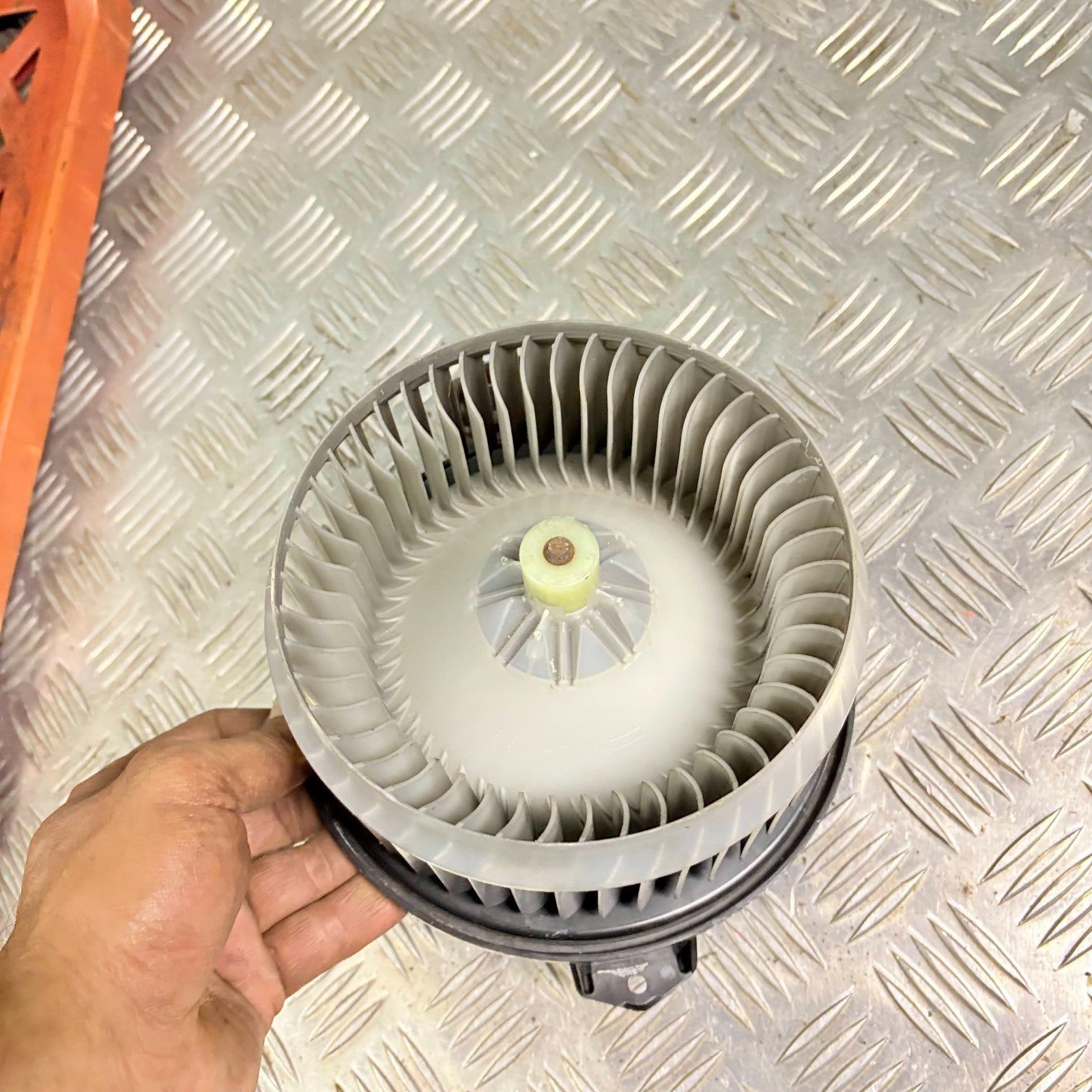 DODGE CALIBER 06-12 HEATER BLOWER MOTOR FAN AY272700-5100