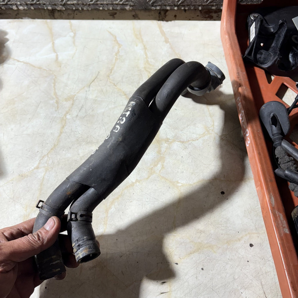 Water Cooler Pipe Opel Astra 2010