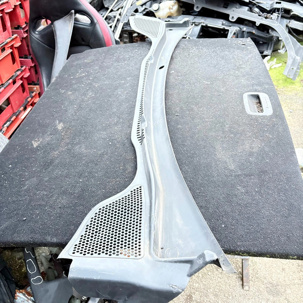 Seat Ibiza Windscreen Scuttle Panel 6j2853185b 2008-2017