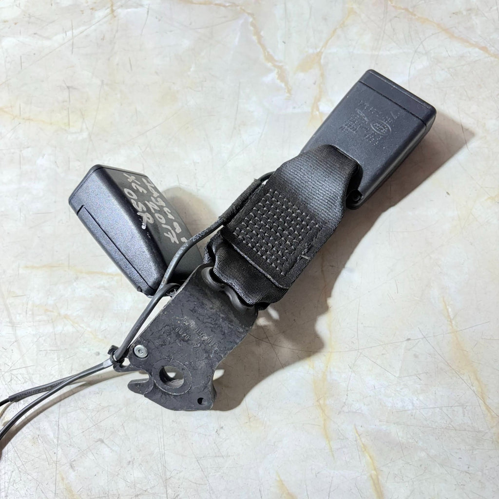 628914000G Jaguar Xe Right Rear Side Seat Belt Stalk Buckle Pair 2015-2024