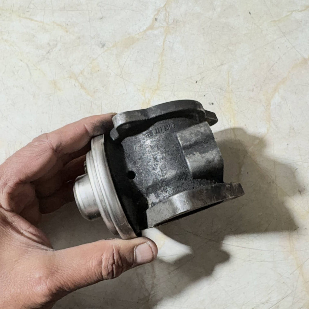 VOLKSWAGEN TOURAN MK1 EGR Valve Exhaust Gas Recirculation Valve 749603D