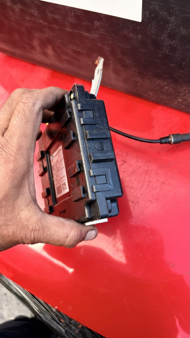 95400 B9510 97RA 010086 Hyundai Comfort Control Unit Module OE 2015