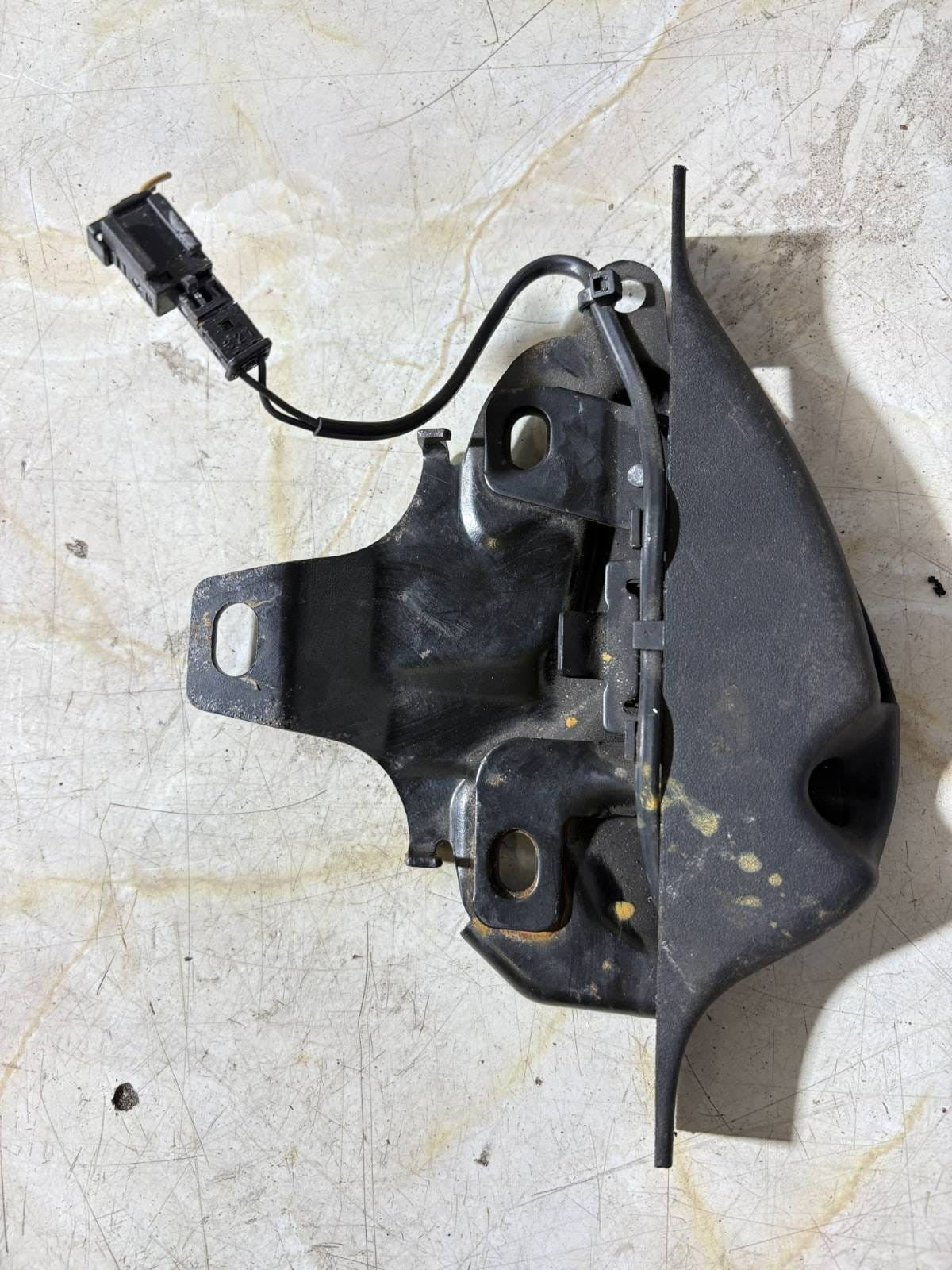 123150G010Engine Mount Bracket and Gearbox Mount Bracket for ToUK1056755-89 2008