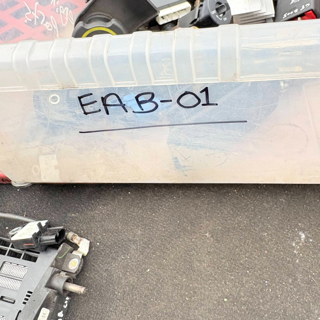 TOYOTA PRIUS 2015 Control Unit Denso 89815-47010