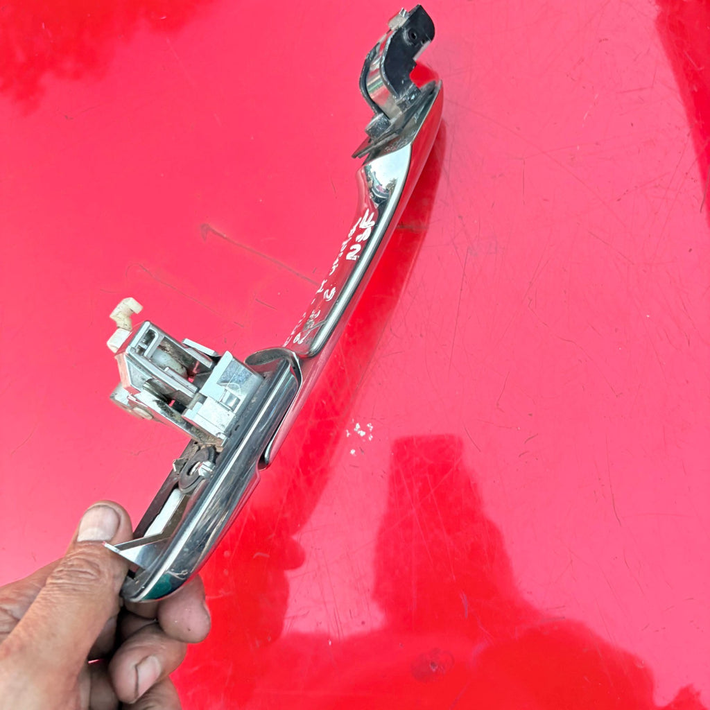 Honda CR-V MK3 2006-2012 Left Front Chrome Outer Door Handle NSF Passenger