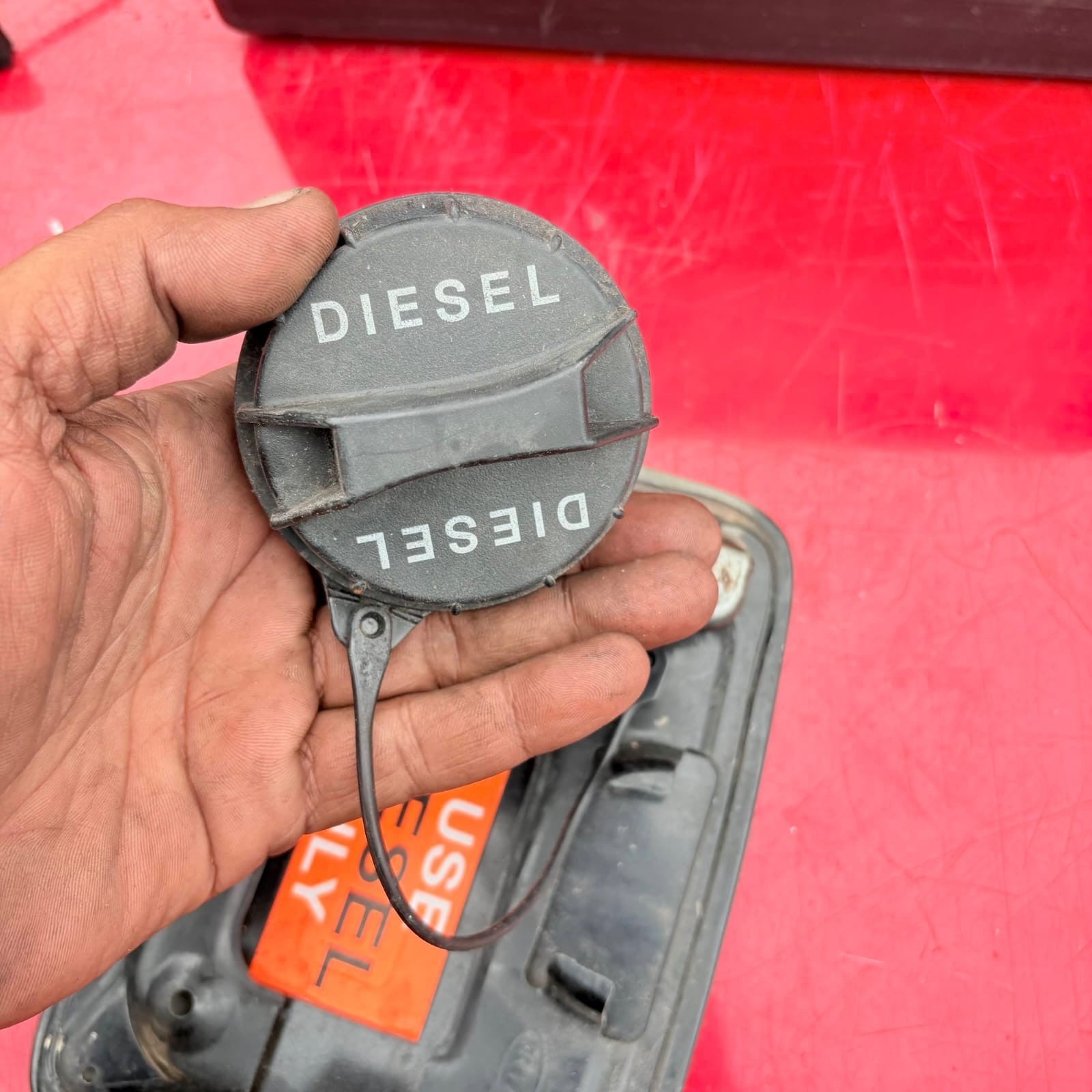 Nissan Qashqai J11 Petrol Fuel Flap Cap Door In Red Colour Tekna Dig-T