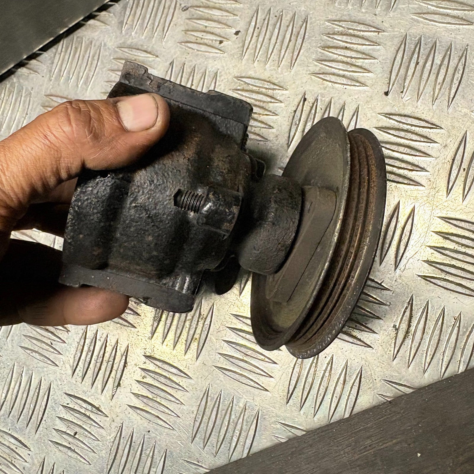 Rover 25 1999-2006/MG ZR 2001-2005 Power Steering Pump QVB000300 26110569