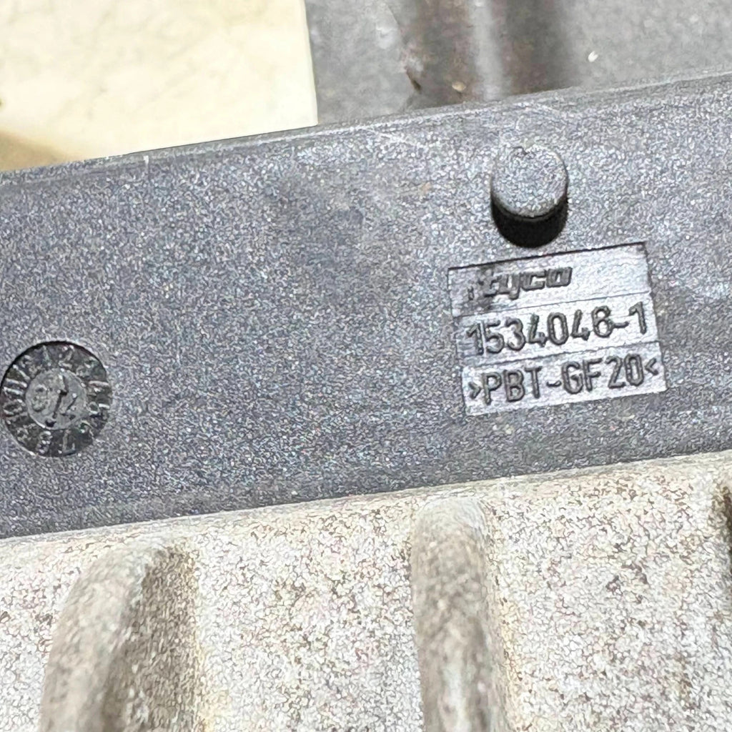 2003 - 2006 AUDI A4 CABRIOLET AMPLIFIER