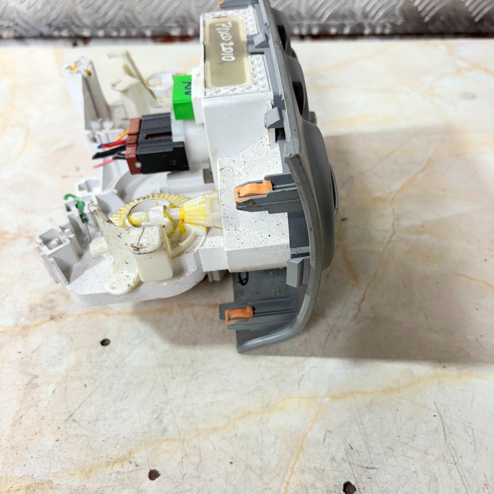 Nissan Pixo Mk1 2009–2013 Heater Climate Control Module