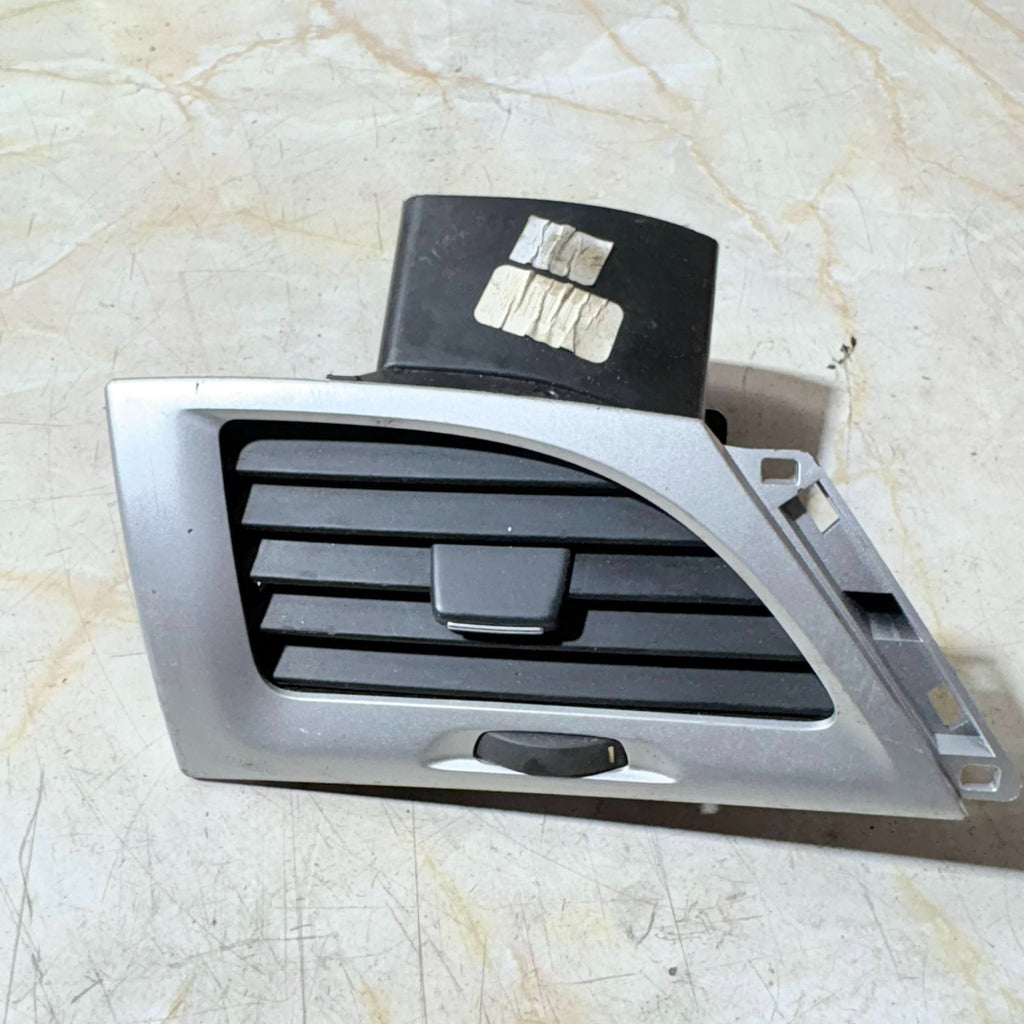 RENAULT Megane 3 generation (2008-2020) DashboardLeft Side Air Vent