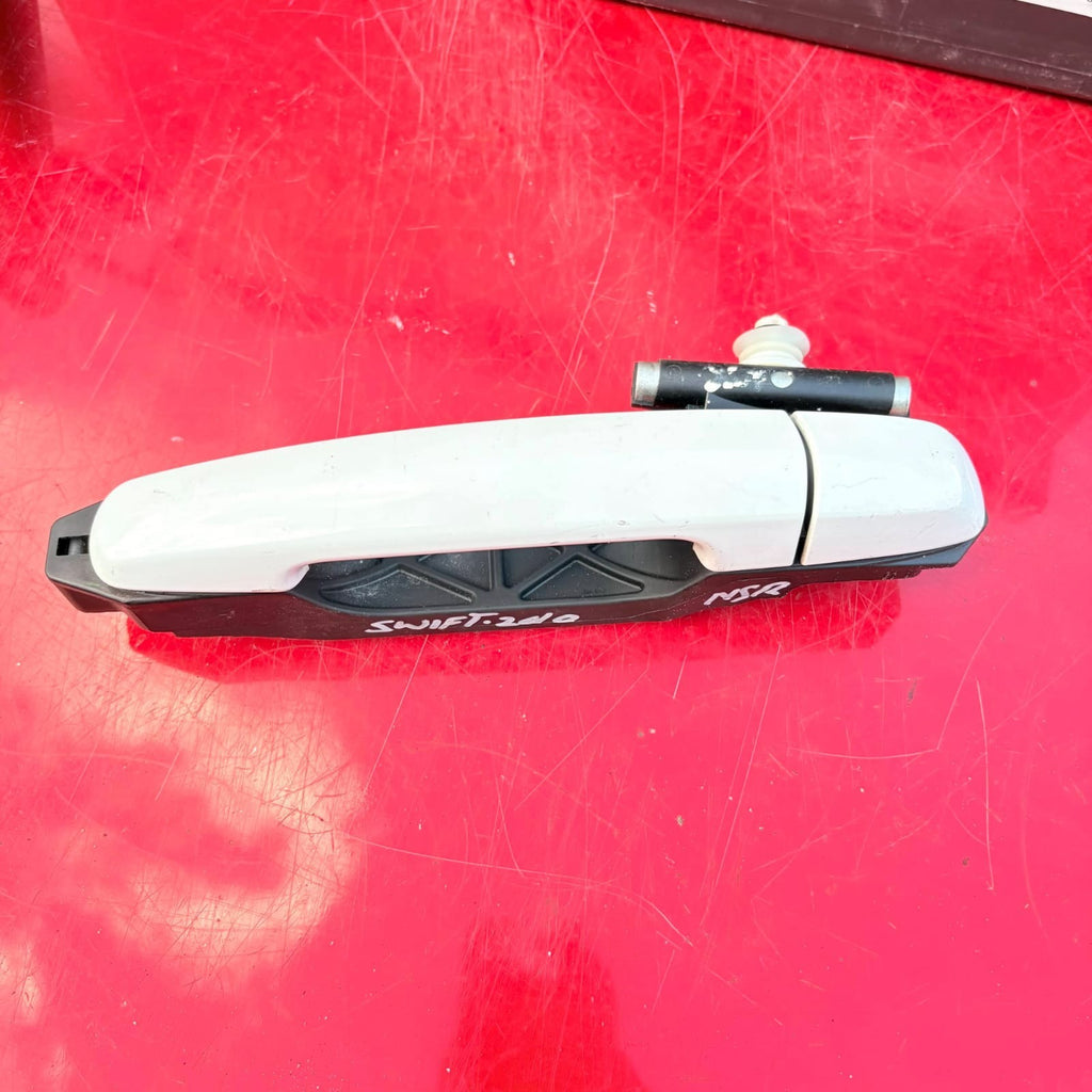 Suzuki Swift VERSO MK3 2010 5DR REAR PASSENGER LEFT EXTERIOR DOOR HANDLE 1G3 NSF