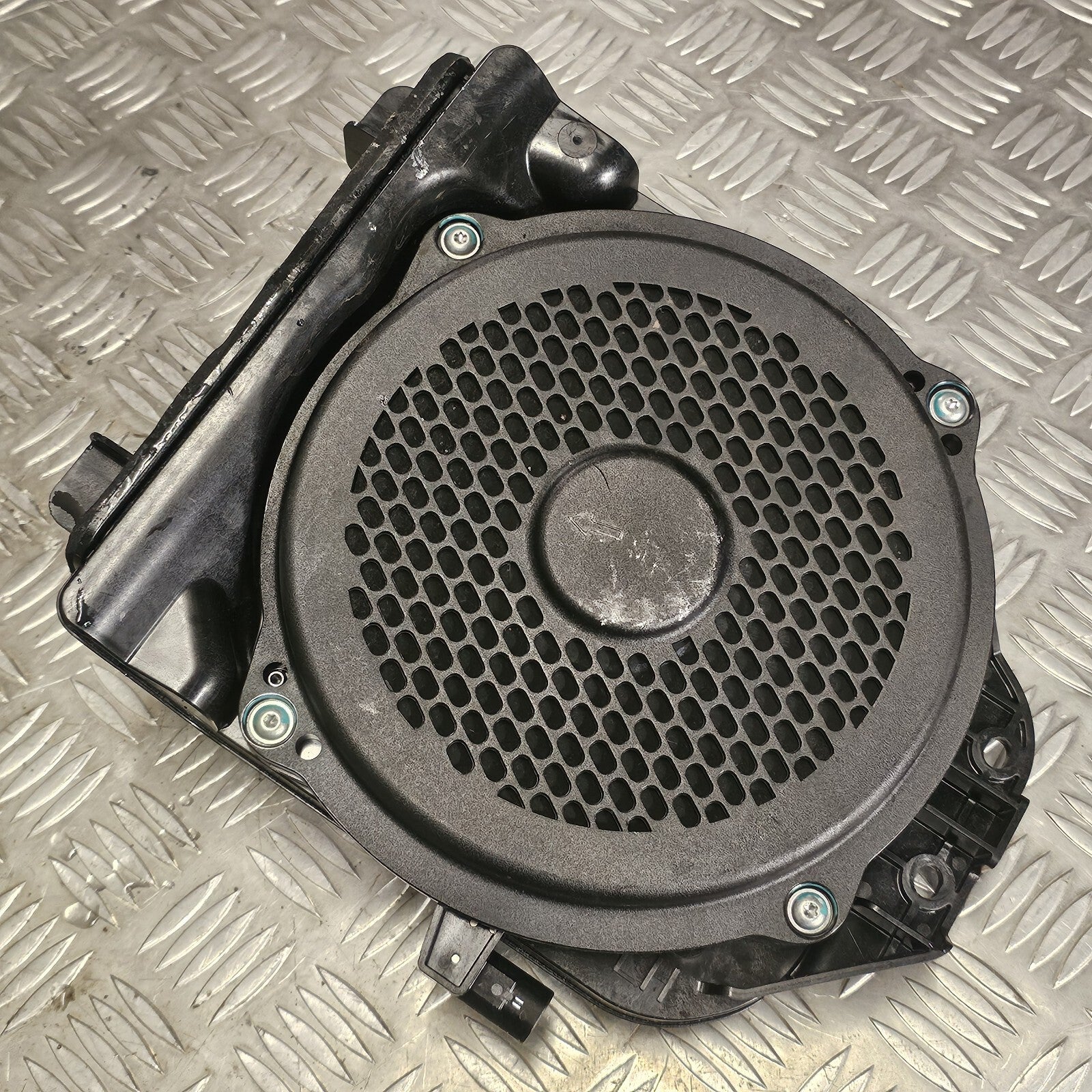KIA STINGER 2017-2023 REAR SHELF SUBWOOFER AUDIO SPEAKER 96380J5000