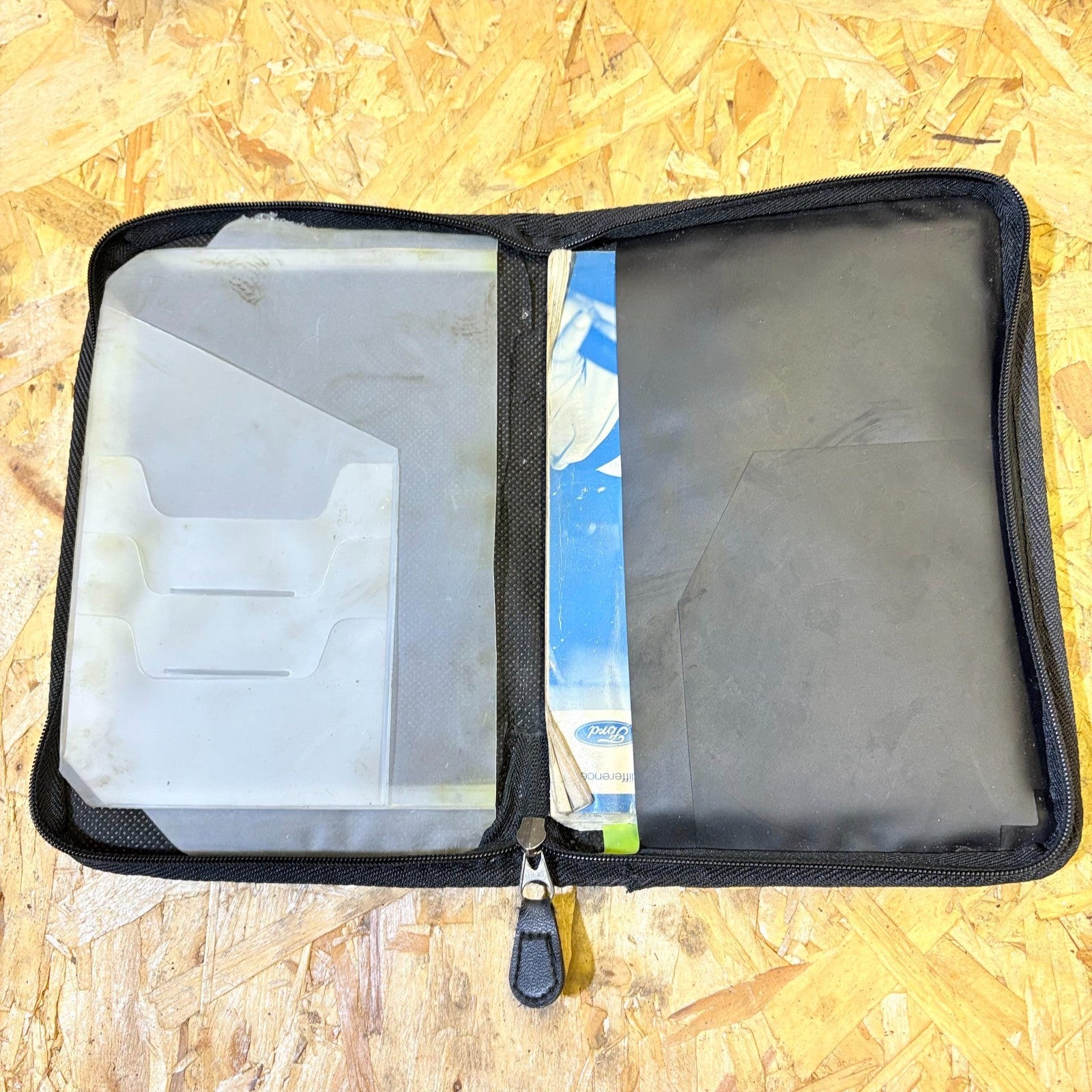 FORD DOCUMENT WALLET ZIP FOLDER