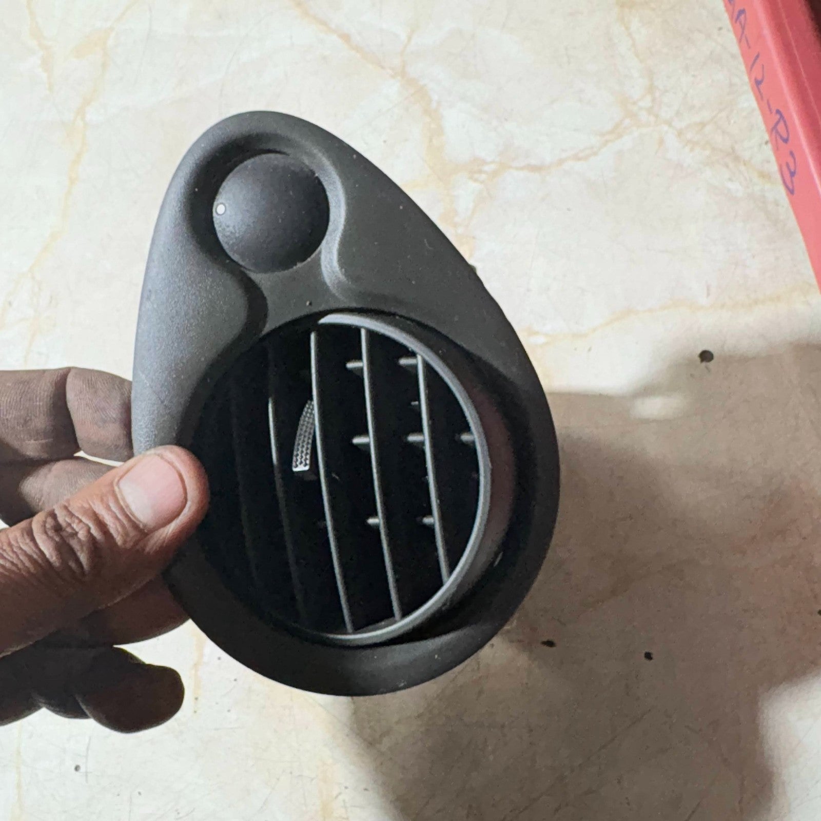 RENAULT CLIO MK3 2010 DASH AIR VENT (DRIVERS SIDE)