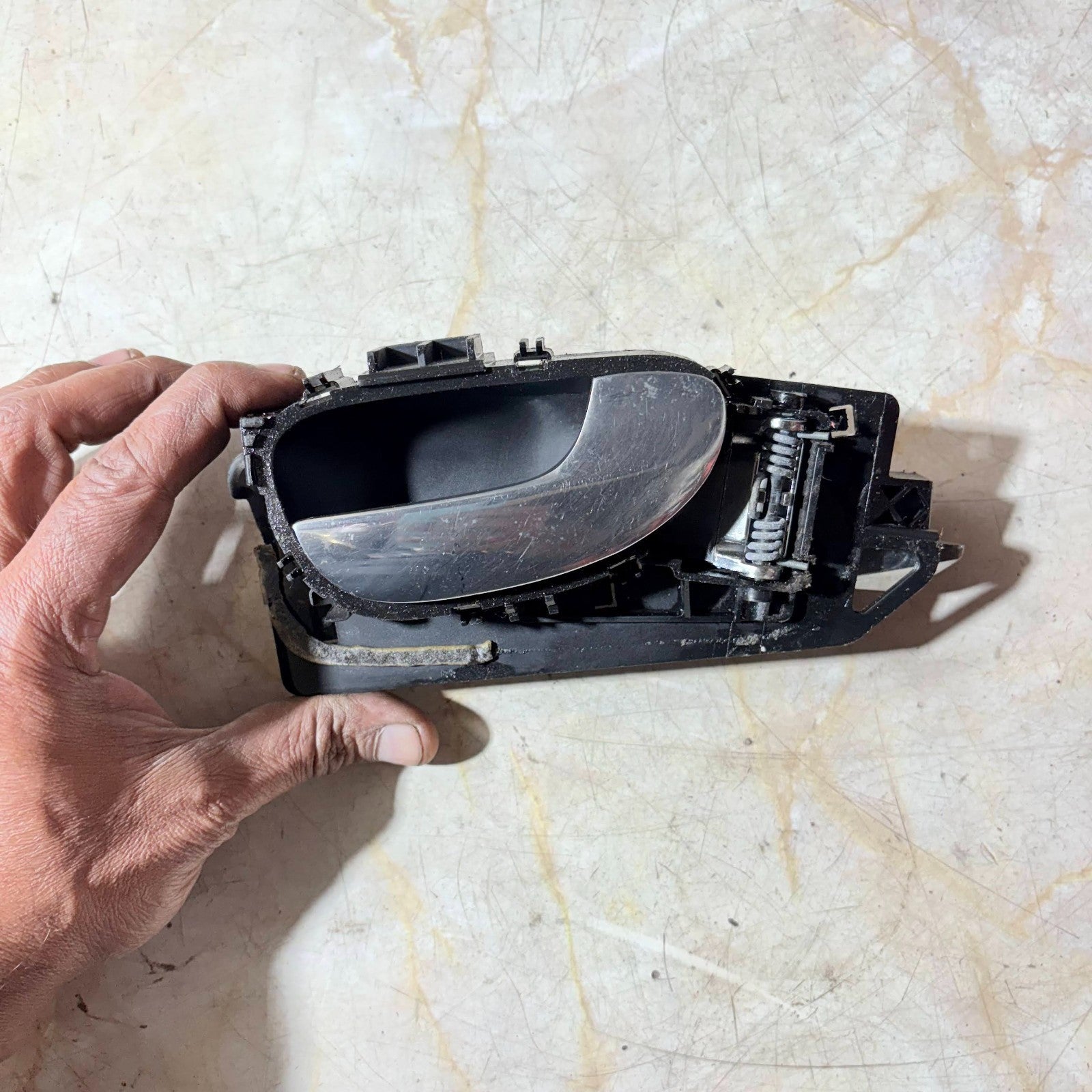 PEUGEOT 307 2001-2008 RIGHT DRIVERS FRONT INTERIOR DOOR HANDLE 9643604477