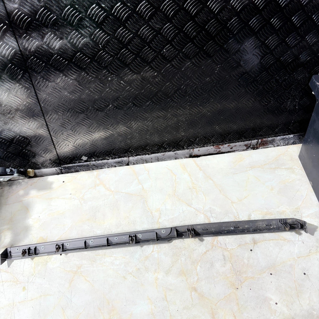 VAUXHALL VECTRA C 05-08 SRI 1.9 CDTI GLOVE BOX DASH TRIM 13198818 769053620