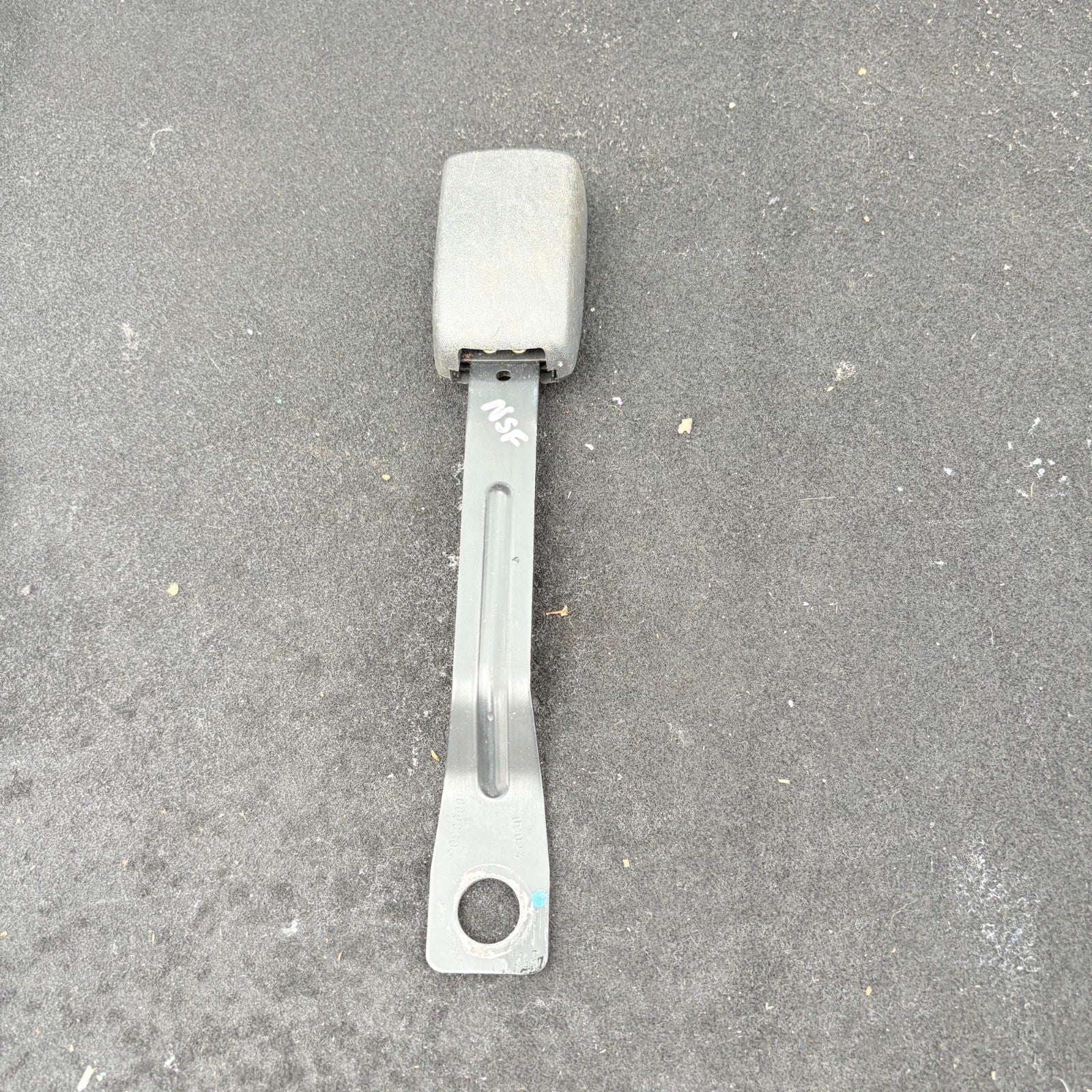 SUZUKI SWIFT FRONT PASSENGER SEAT BELT STALK BUCKLE E034501