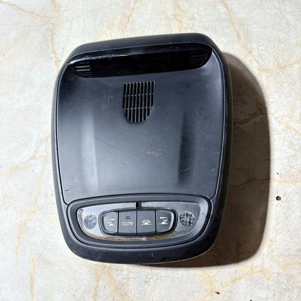 31398259 Volvo V40 5 Door 2012-2019 Front Headliner Roof Reading Light Panel