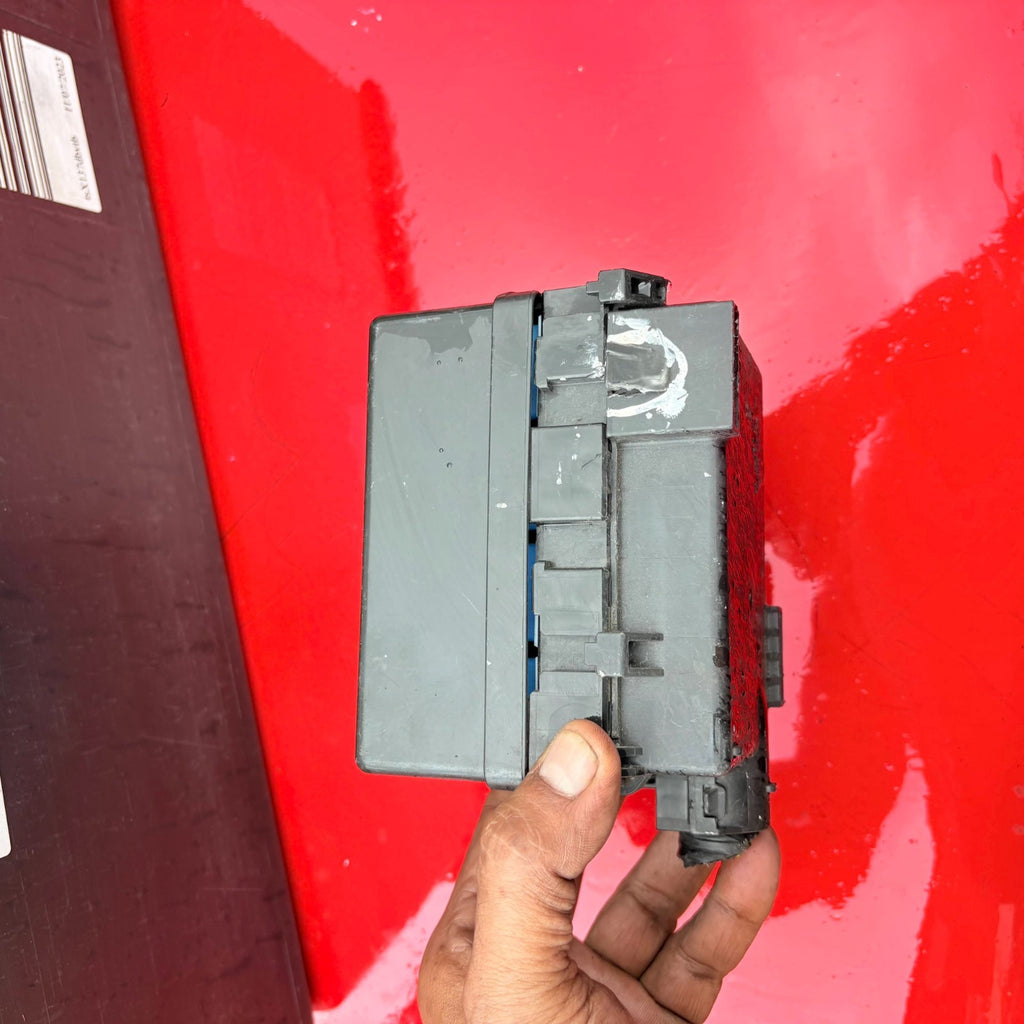 Nissan Juke F15 2010-2019 Engine Bay Fuse Relay Box Cover 24382-1KN0A