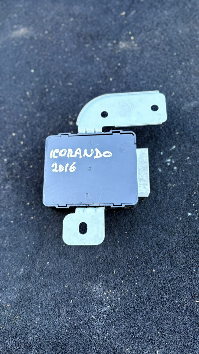 2016 SSANGYONG KORANDO Wiper Control Module 87371-34000