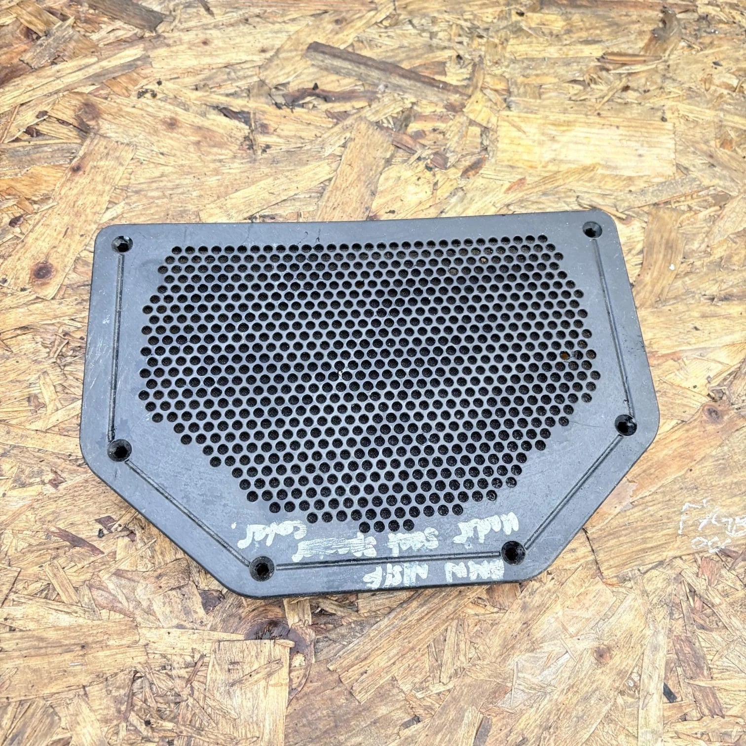 BMW 1 E81 E87 Underseat Subwoofer Speaker Trim Cover Passenger Front 4913631821
