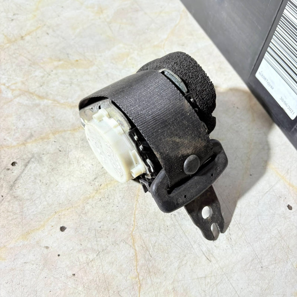 FORD FOCUS MK 2.5 1.8 2006 PASSENGER REAR SEATBELT 4M51A611B68AJ NSR