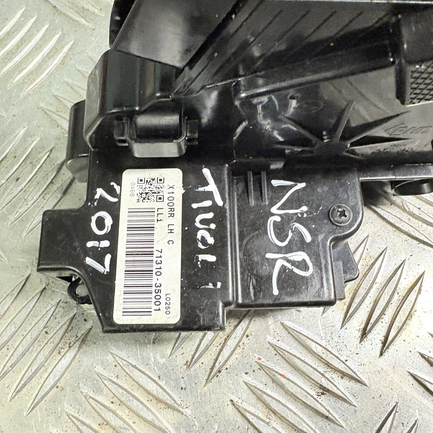 7131035001 PASSENGER REAR DOOR LOCK/E1-B3-51-2/FOR SSANGYONG TIVOLI CRYST 2017