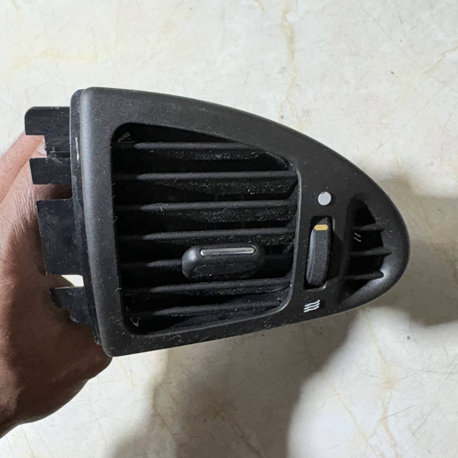 Jaguar X-Type X400 2001-2009 RHD NS Passenger Dash Air Vent 1X43-6725-BK