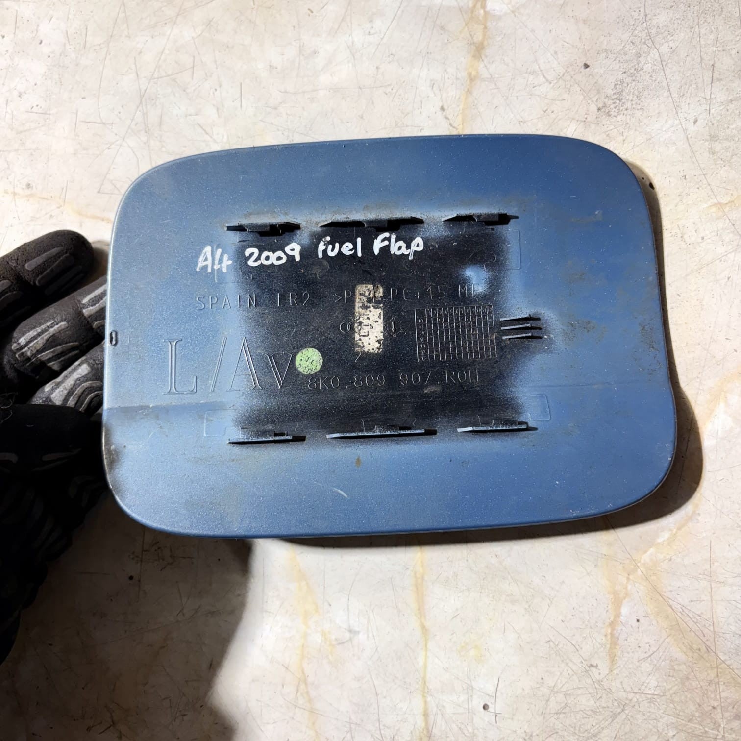 8K0809907 Audi A4 8K2 B8 (2009) Saloon Fuel Flap Cover Metallic Blue L/AV LR2