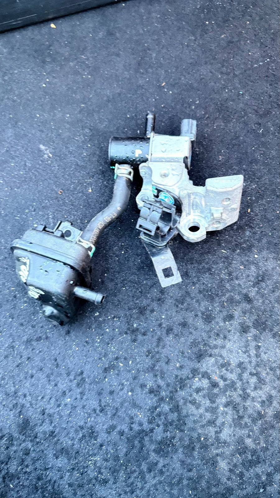 Honda HR-V 2015-2020 Vacuum Control Valve Solenoid Assembly Bracket Hose