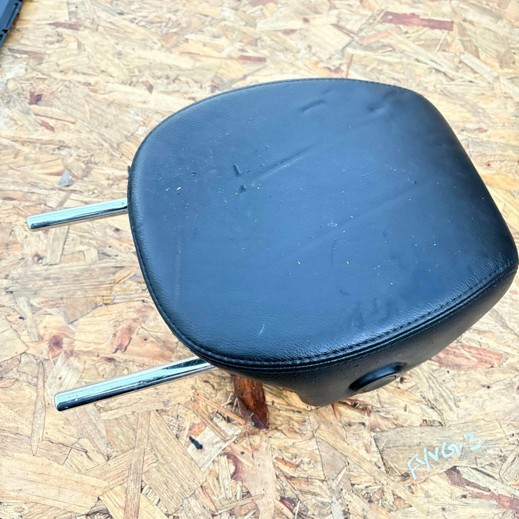 Porsche Cayenne 955/957 Front Left Passenger Seat Headrest 20032010