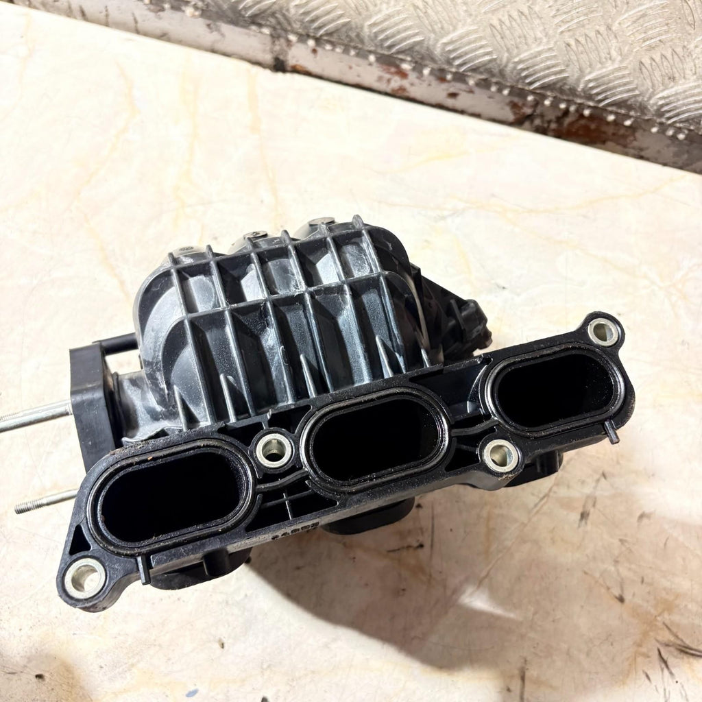 Suzuki Alto Inlet Manifold with  Sensor 2011 0 261 230 198