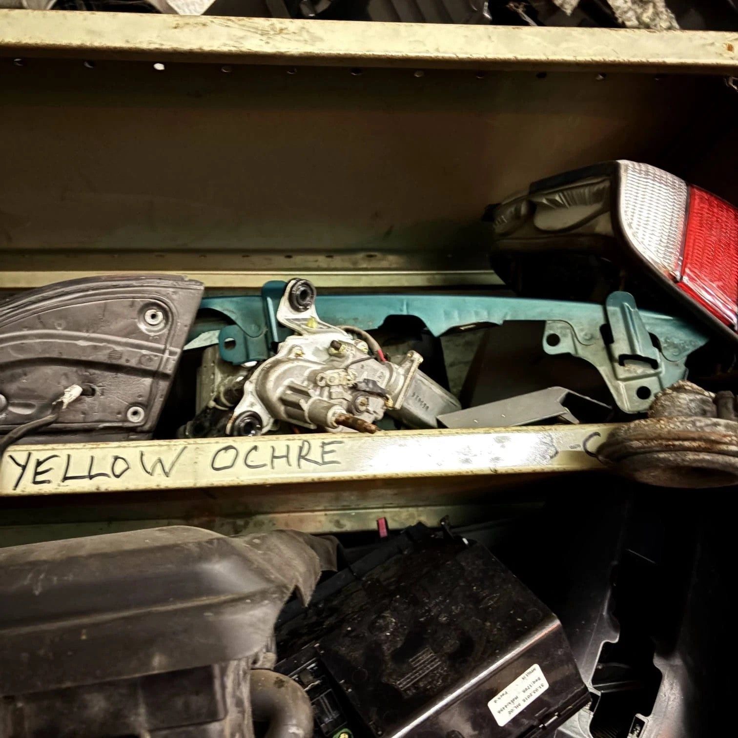 KIA CARENS REAR WIPER MOTOR 03511-1400 2004 A1607-6