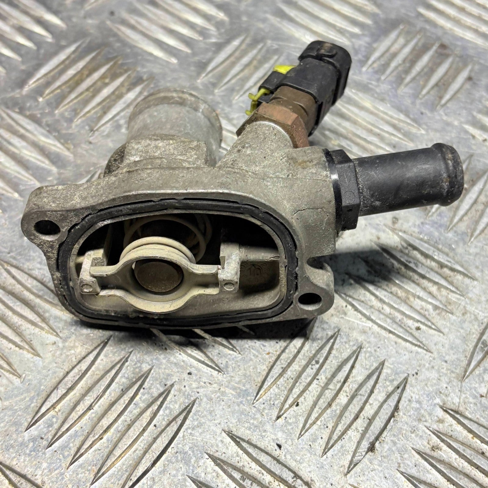 Ford Ka Mk2 2011 Thermostat Housing