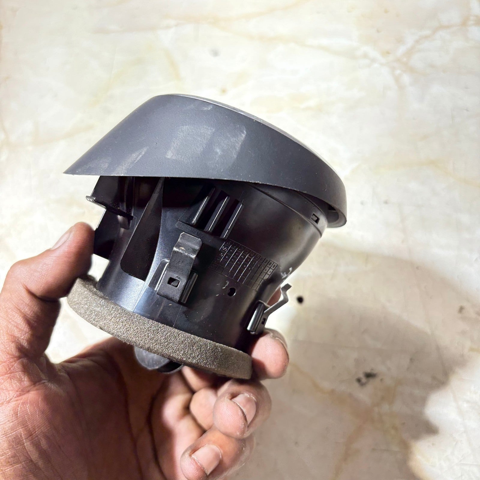 Audi A1 2010-2017 Centre Dash Air Vent Offside 8X2 820 951
