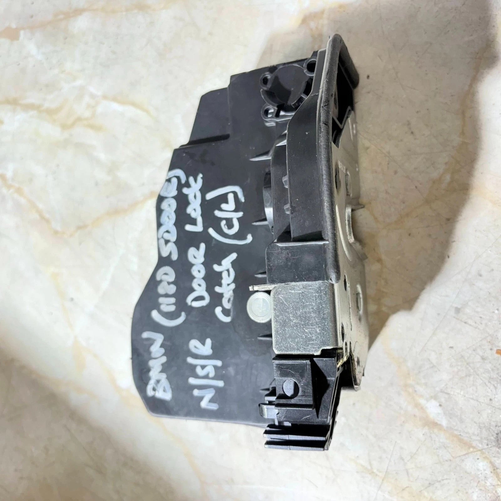 2013 BMW 1 SERIES 118d SE 5DR F20 PASSENGER REAR DOOR LOCK CATCH 7202147